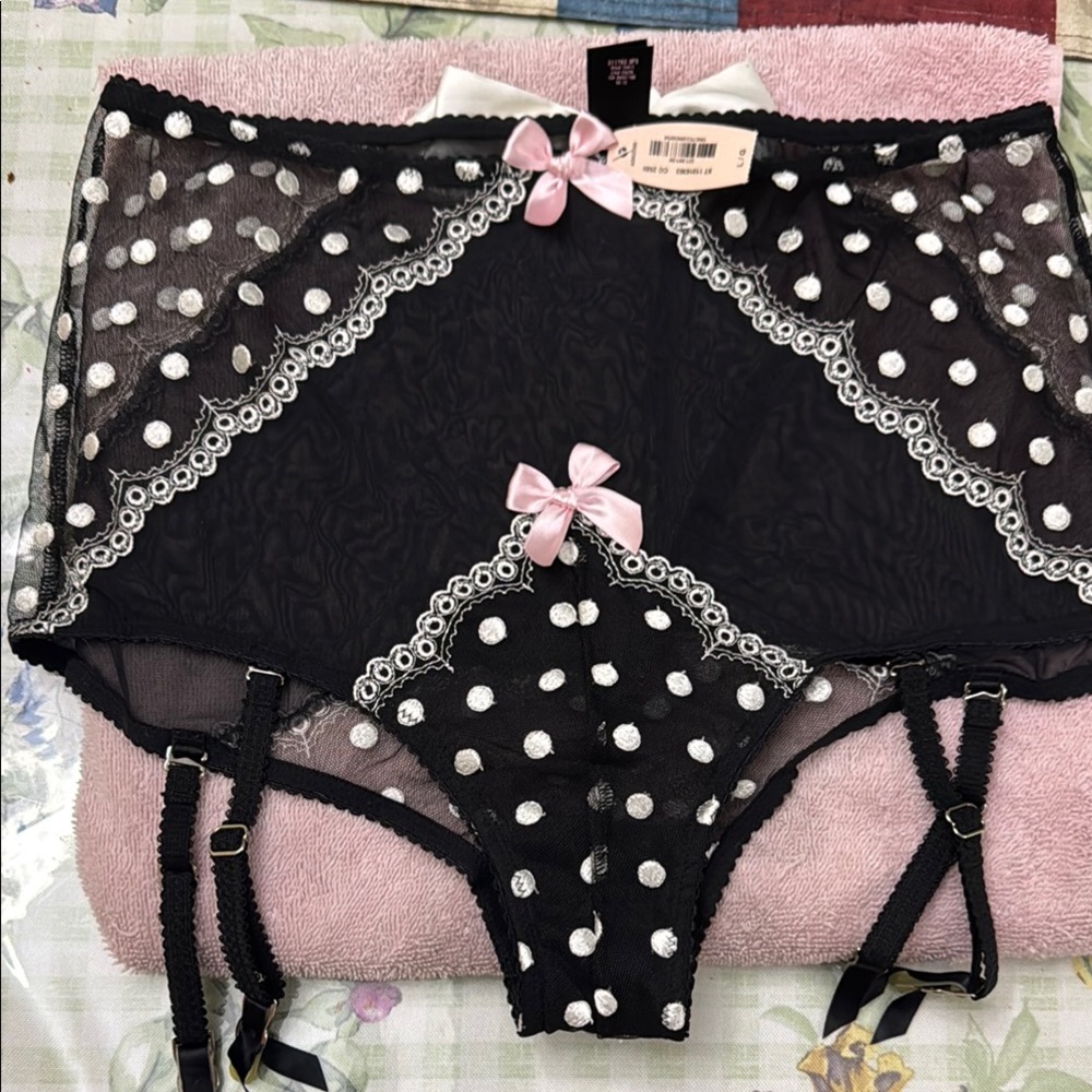 Black and White Polka Dot Lingerie Set